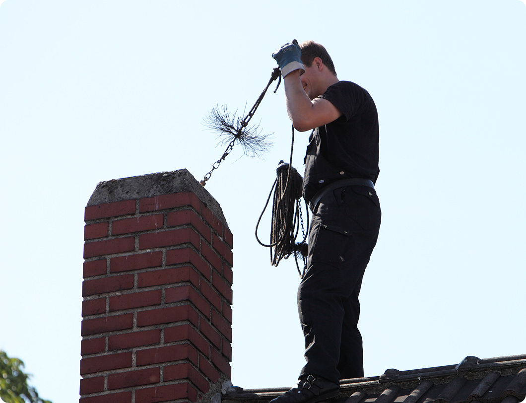 Service your fireplace with Chimney Pro